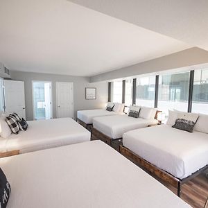 Right On The Strip - 3Br Condo 1110
